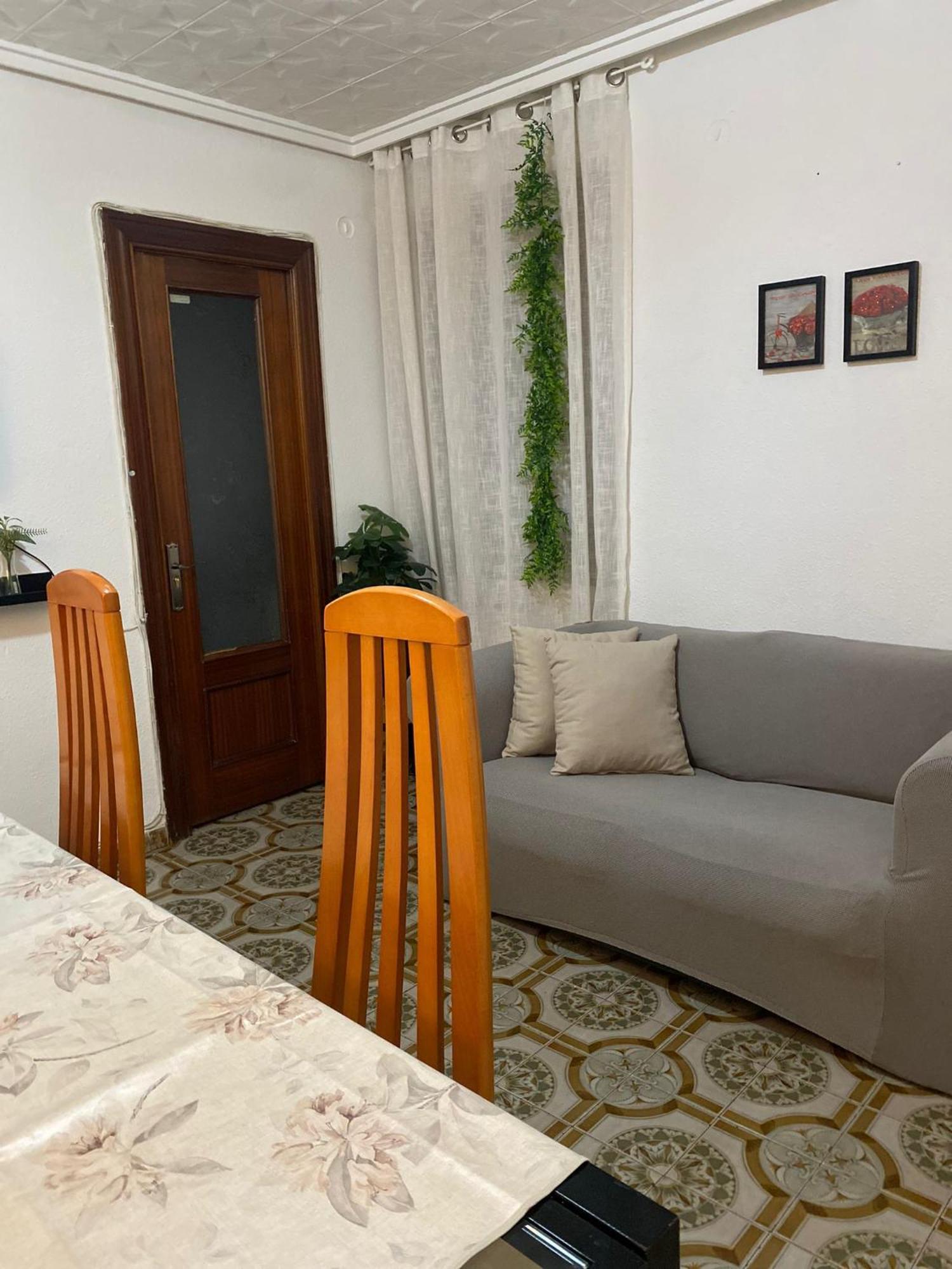 Valencia Well Located Shared Apartment Exterior foto