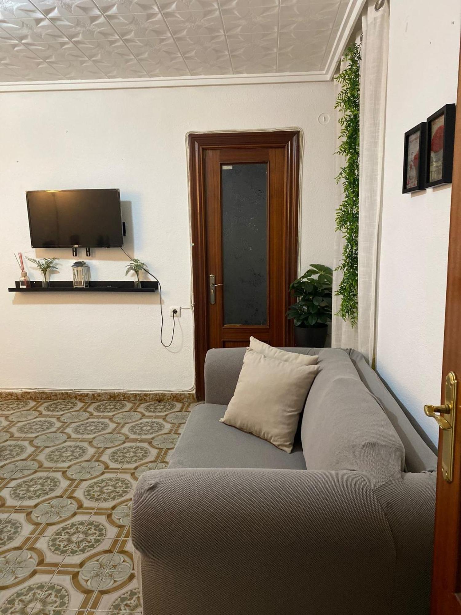 Valencia Well Located Shared Apartment Exterior foto